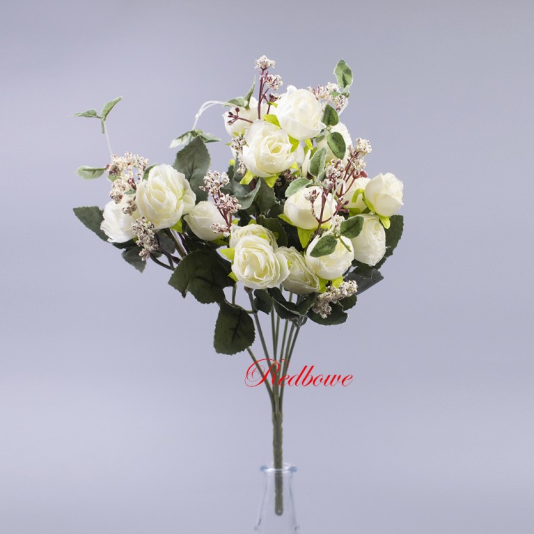 Букет белых роз с декором Б546