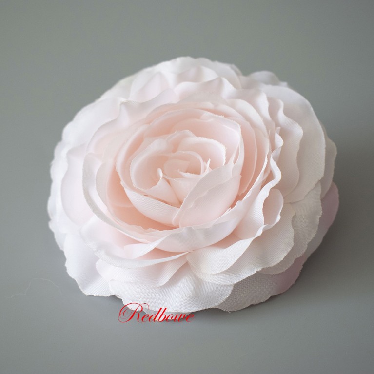 Роза д.8см бледно-розовая Г130