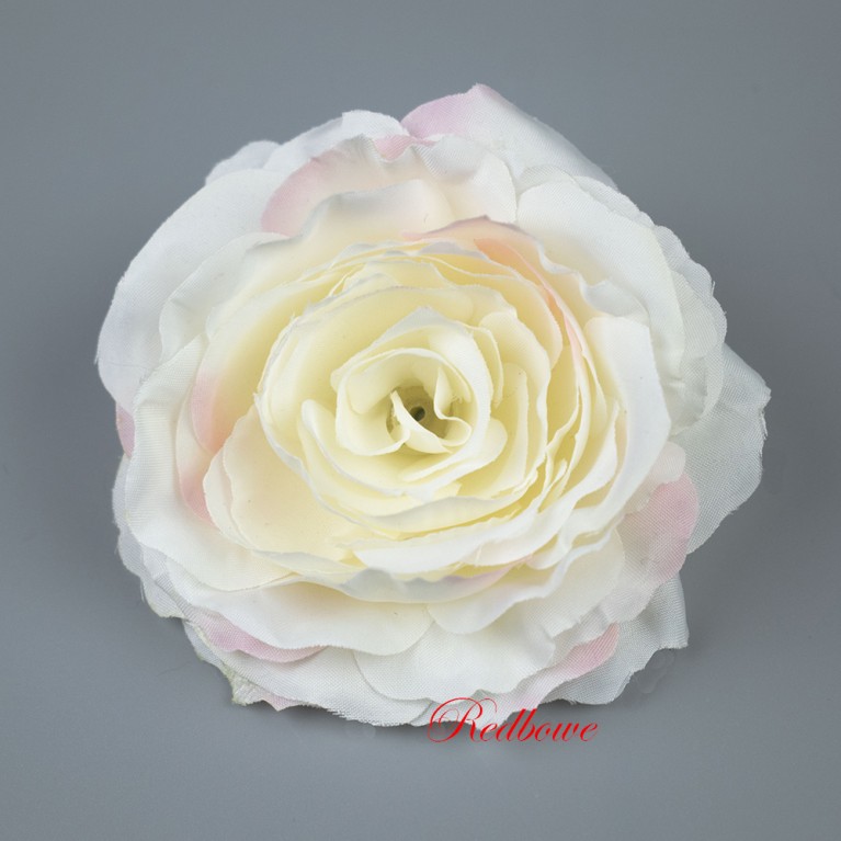 Роза д.8см кремово-розовая Г130