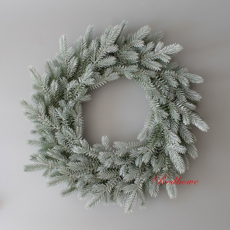 Венок хвойный (голубой) д.55см П830